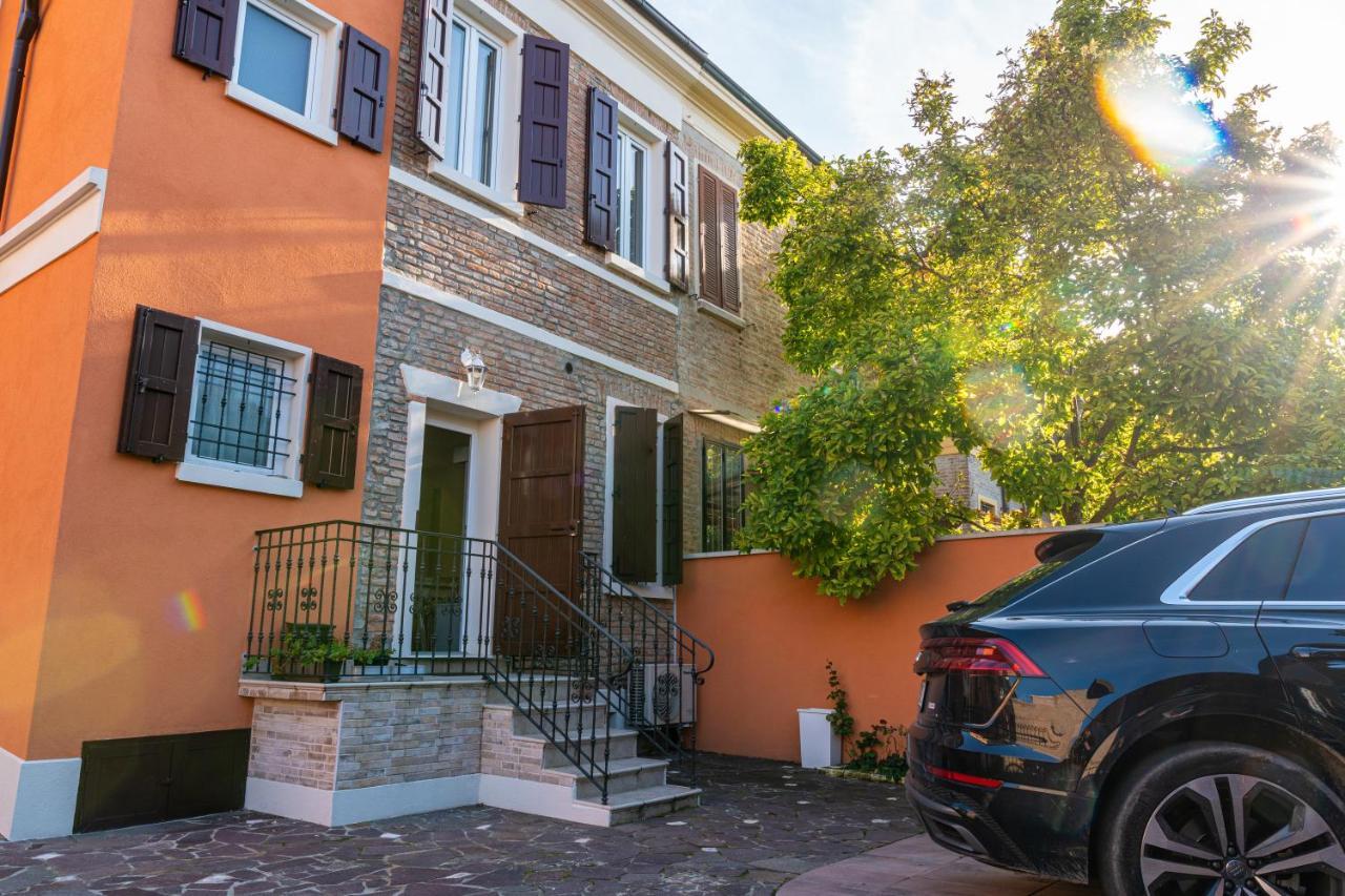 Villa Gold Maison Ferrara Exterior foto